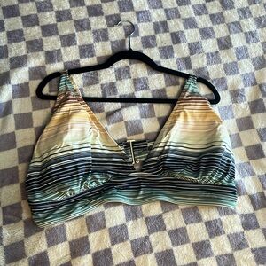 MeUndies Bikini Top Swim Never Worn Size 4X